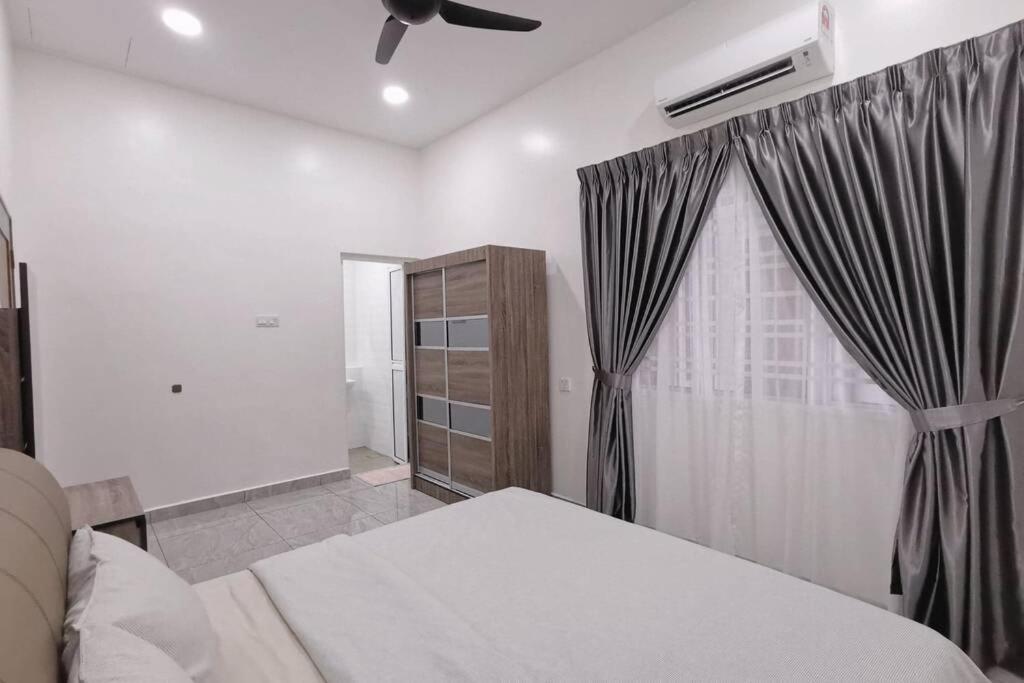 Stay Inn Sikamat Σερεμπάν Εξωτερικό φωτογραφία
